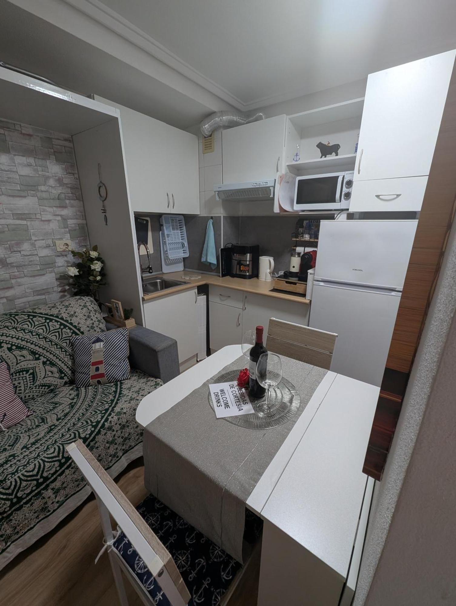 Alicante Postiguet Studios ภายนอก รูปภาพ